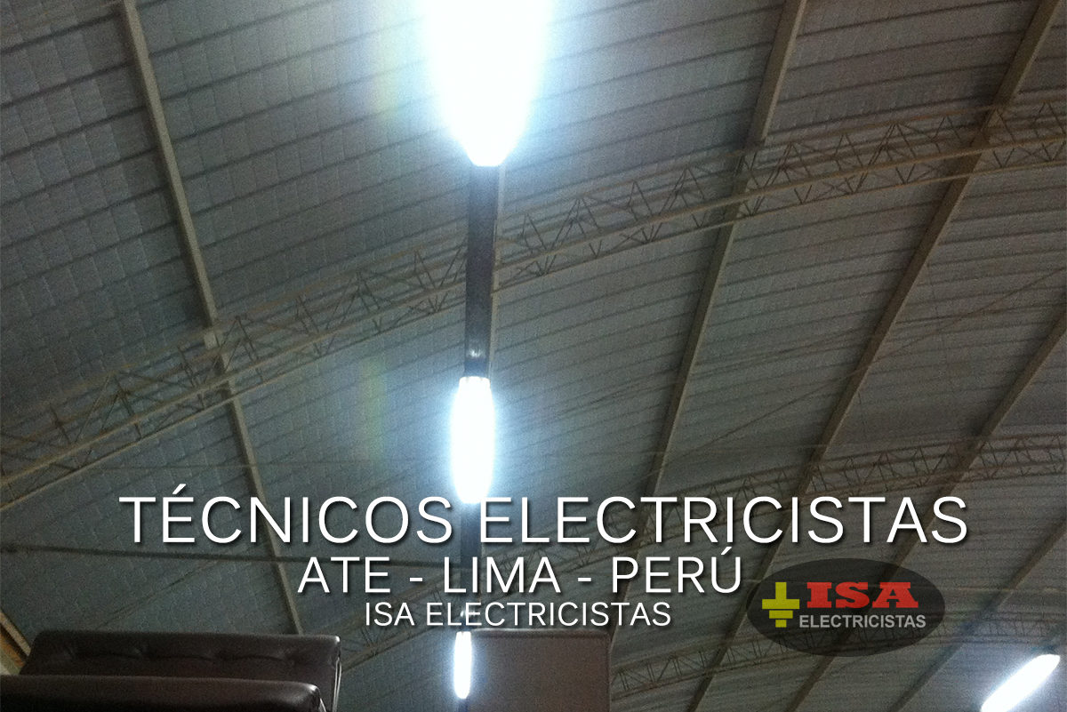 Técnicos Electricistas en Ate